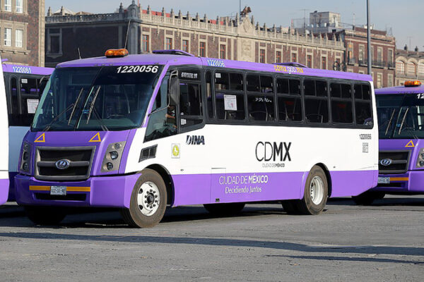 Transportistas presionan: ¿aumentará el precio del pasaje en la capital?