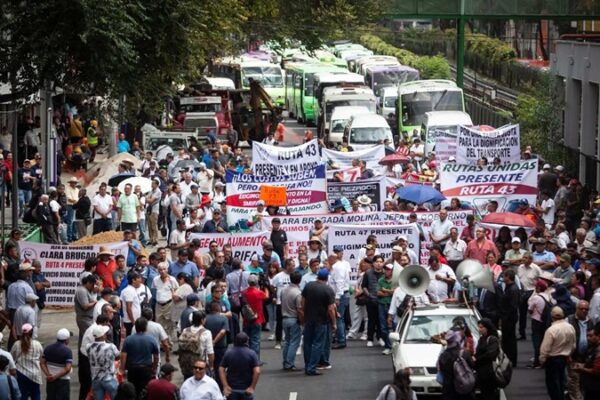 Tráfico y marchas hoy en la CDMX: cierres y alternativas viales