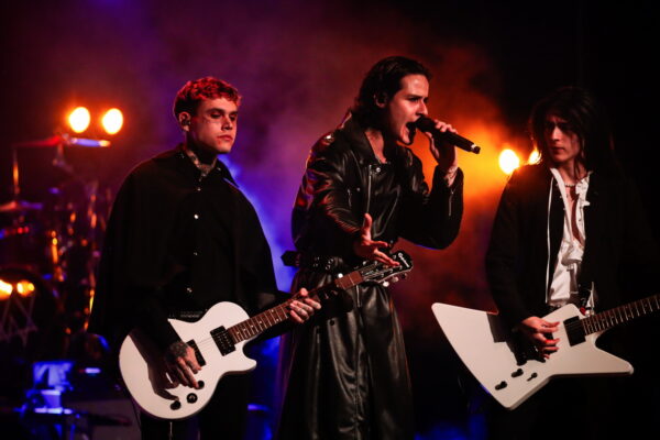 Wiplash encendió el Teatro de la Ciudad con su Están Vivos Tour